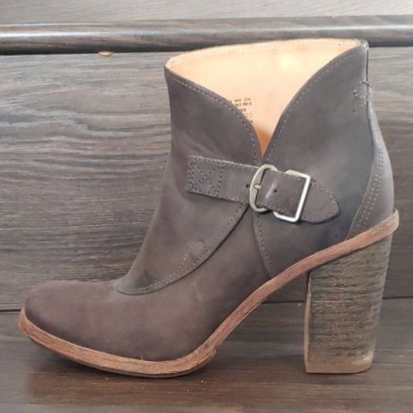 Timberland Brown Ankle Boots - Picture 8 of 12